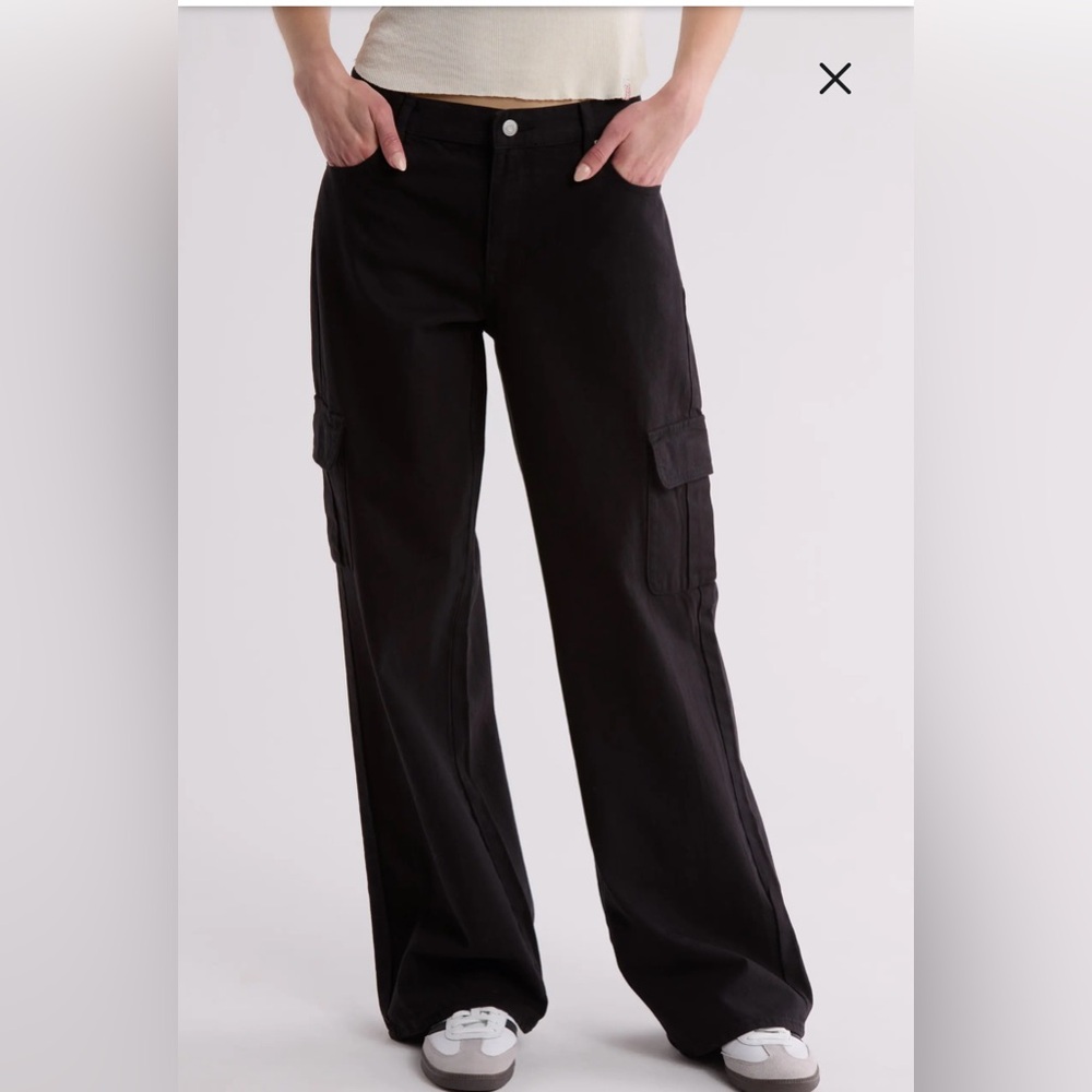 PacSun Parker Extreme Baggy Cargo
Jeans